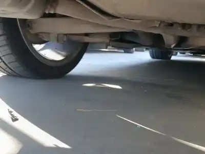 Peça sobressalente para automóvel em segunda mão charrió / suporte de eixo de trás por audi a5 (8t3) 2.7 tdi referências oem iam 8f0505235e  