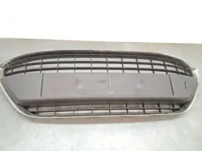 Peça sobressalente para automóvel em segunda mão Grelha De Pára Choques Frontal por FORD FIESTA VI (CB1, CCN) 1.4 LPG Referências OEM IAM 8A6117B968D 8A6117B968D 