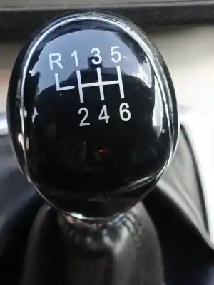 Gebrauchtes Autoersatzteil getriebe zum ford kuga i 2.0 tdci oem-iam-referenzen av4r7002aa