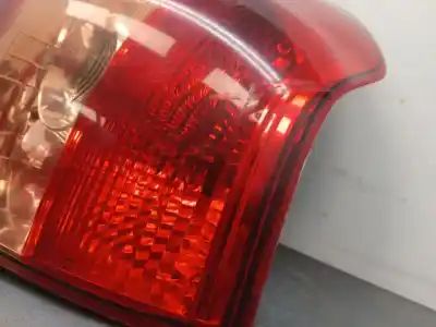 Автозапчастина б/у правий ліхтар для toyota corolla (_e12_) 2.0 d-4d (cde120r_, cde120l_) посилання на oem iam 8155102300  