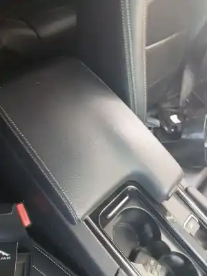 Peça sobressalente para automóvel em segunda mão apoio de braço consola central por jaguar f-pace (x761) 2.0 td4 awd referências oem iam 