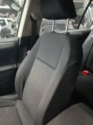 Tweedehands auto-onderdeel rechter voorstoel voor volkswagen golf vi (5k1) 1.6 tdi oem iam-referenties 