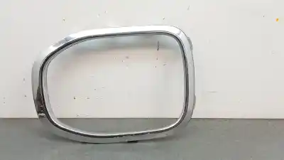 Pezzo di ricambio per auto di seconda mano Griglia Anteriore per VOLKSWAGEN T-CROSS (C11) 1.0 TSI Riferimenti OEM IAM 2GM853102  