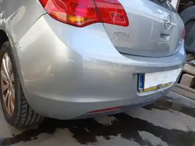 Автозапчастина б/у задній бампер для opel astra j (p10) 1.7 cdti (68) посилання на oem iam 13266587  