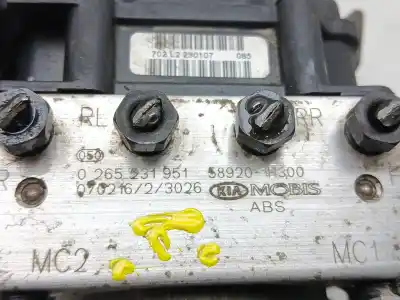 Peça sobressalente para automóvel em segunda mão abs por kia pro cee'd (ed) 1.6 crdi 90 referências oem iam 58920h300  0265231951