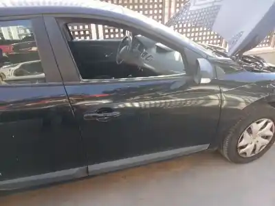 Автозапчастина б/у передні праві двері для renault megane iii fastback (bz0/1_, b3_) 1.2 tce (bz2b, bz11) посилання на oem iam 