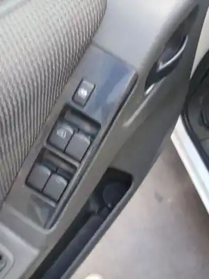 Peça sobressalente para automóvel em segunda mão botão / interruptor elevador vidro dianteiro esquerdo por nissan pathfinder iii (r51) 2.5 dci 4wd referências oem iam 