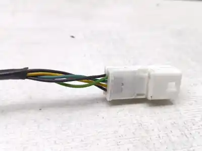 Peça sobressalente para automóvel em segunda mão espelho retrovisor esquerdo por dacia sandero 1.5 dci referências oem iam 963023520r  