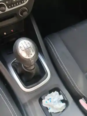 Second-hand car spare part gearbox for renault megane iii fastback (bz0/1_, b3_) 1.5 dci oem iam references tl4a045  