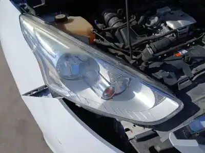 Автозапчасти б/у правая фара за ford b-max (jk) 1.0 ecoboost ссылки oem iam av1113w029xx  