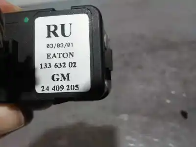 Second-hand car spare part left front power window switch for opel corsa c 1.0 12v cat (z 10 xe / lw3) oem iam references 13363202 24409205 2 teclas
