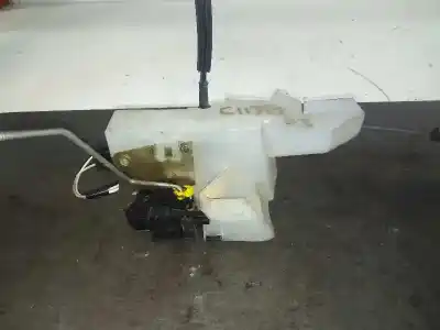 Автозапчастина б/у замок передніх дверей лівий для renault clio ii fase i (b/cbo) 1.4 alize 75 cv / 55 kw посилання на oem iam 1205x9a