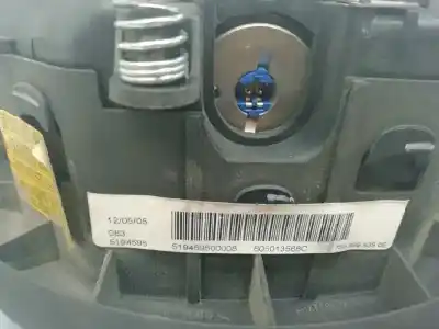 Автозапчастина б/у передня ліва подушка безопасности для fiat doblo cargo (223) 1.3 jtd посилання на oem iam 605013568c 6053532 5194595