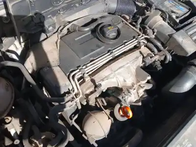Peça sobressalente para automóvel em segunda mão motor completo por volkswagen passat b6 (3c2) 2.0 tdi 16v referências oem iam bkp