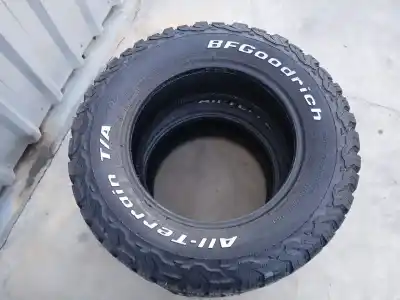 Peça sobressalente para automóvel em segunda mão pneu por nissan pathfinder iii (r51) 2.5 dci 4wd referências oem iam 255-65-17 114/110s