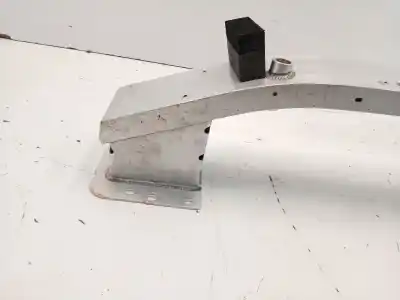 Pezzo di ricambio per auto di seconda mano rinforzo paraurti anteriore per omoda 5 1.6 tgdi riferimenti oem iam   