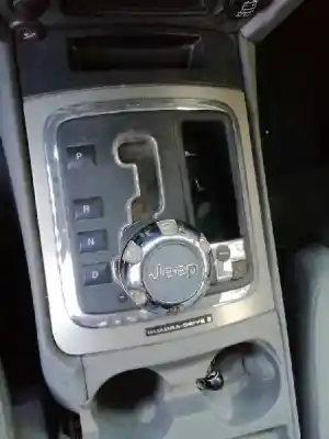 Second-hand car spare part gear lever for jeep commander 3.0 crd cat oem iam references 52124289ac  