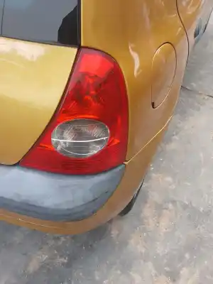 Pezzo di ricambio per auto di seconda mano luci posteriori destra per renault clio ii (bb_, cb_) 1.2 16v (bb05, bb0w, bb11, bb27, bb2t, bb2u, bb2v, cb05,... riferimenti oem iam 8200071414