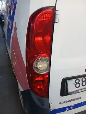 Peça sobressalente para automóvel em segunda mão FAROLIM TRASEIRO ESQUERDO por OPEL COMBO FURGONETA/MONOVOLUMEN (X12) 1.3 CDTI (B05) Referências OEM IAM   