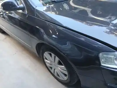 Peça sobressalente para automóvel em segunda mão GUARDA-LAMAS DIANTEIRO DIREITO por VOLKSWAGEN PASSAT B6 (3C2) 2.0 TDI 16V Referências OEM IAM 3C0821022  