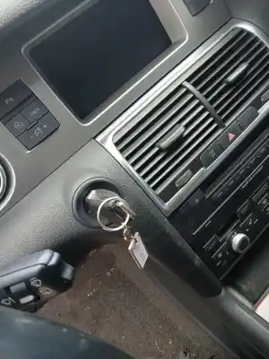 Peça sobressalente para automóvel em segunda mão Comutador De Ignição por AUDI Q7 (4LB) 3.0 TDI QUATTRO Referências OEM IAM   