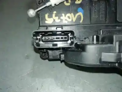 Second-hand car spare part rear right door lock for nissan note acenta oem iam references  3 pin 
