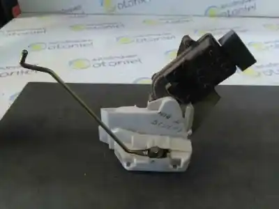 Pezzo di ricambio per auto di seconda mano serratura porta posteriore destra per opel agila cosmo riferimenti oem iam 