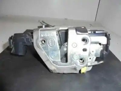 Автозапчасти б/у замок левой передней двери за toyota corolla (e15) 1.4 turbodiesel cat ссылки oem iam  6 pins 