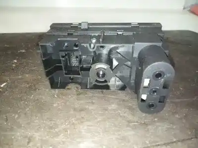 Peça sobressalente para automóvel em segunda mão comutador de luzes por opel meriva cosmo referências oem iam 93394756  