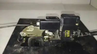 Second-hand car spare part LEFT FRONT DOOR LOCK for MAZDA 626 BERLINA (GE)  OEM IAM references  5 PINS 