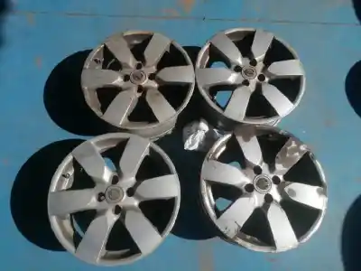 Recambio de automóvil de segunda mano de juego llantas para nissan note (e11e) 1.5 dci turbodiesel cat referencias oem iam 6jx16 et45  