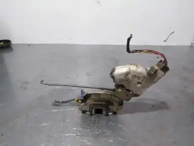 Автозапчасти б/у замок левой передней двери за nissan serena (c23m) 2.3 slx diesel ссылки oem iam 8055361u06