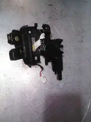 Second-hand car spare part trunk lock for mazda 3 sedán (bk) 1.6 (bk12) oem iam references  4 ptas 2 y 2 pin