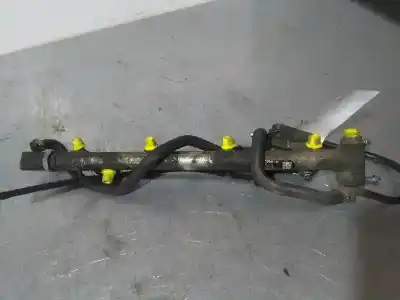 Pièce détachée automobile d'occasion Rampe D'injecteur pour MERCEDES-BENZ SPRINTER 02.00 -> CAJA CERRADA 2.2 CDI CAT Références OEM IAM A6110700095 0445214004 A6110700095