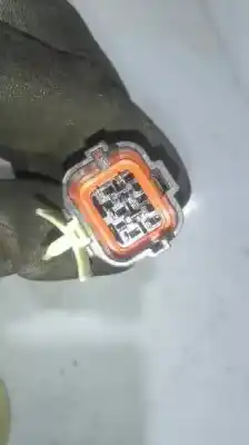 Peça sobressalente para automóvel em segunda mão fechadura da porta dianteira direita por kia sorento 2.5 crdi concept referências oem iam  6 pin 