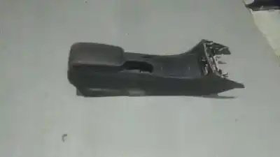 Piesă de schimb auto la mâna a doua cotiera centrala pentru mercedes-benz clase gla (w156) 2.1 cdi cat referințe oem iam a1768100079