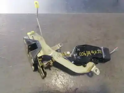 Second-hand car spare part left front door lock for suzuki ignis rg (fh) gl oem iam references 
