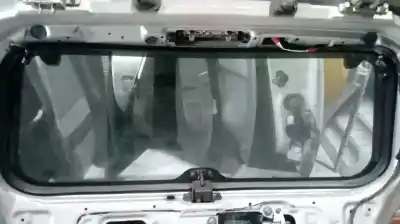 Second-hand car spare part tailgate for kia sorento 2.5 crdi concept oem iam references 737003e100  