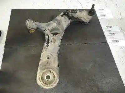 Piesă de schimb auto la mâna a doua braț suspensie inferior dreapta fațã pentru toyota rav 4 iii (_a3_) 2.2 d (ala35_) referințe oem iam 
