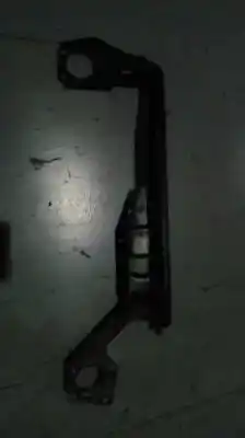 Pezzo di ricambio per auto di seconda mano traversa inferiore per audi a4 avant (8e) 2.0 tdi riferimenti oem iam 