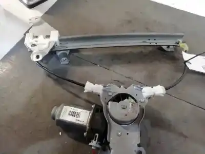 Pezzo di ricambio per auto di seconda mano Alzacristalli Posteriore Sinistro per NISSAN QASHQAI (J10) Acenta Riferimenti OEM IAM 402191A 2 PINS 402191A