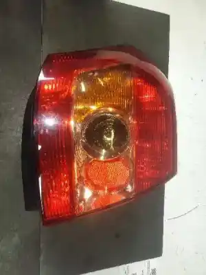 Автозапчастина б/у правий ліхтар для toyota corolla (_e12_) 2.0 d-4d (cde120r_ cde120l_) посилання на oem iam 8155002301