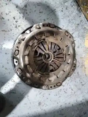Second-hand car spare part clutch kit for mercedes-benz viano (w639) 2.1 cdi cat oem iam references a0212501201  