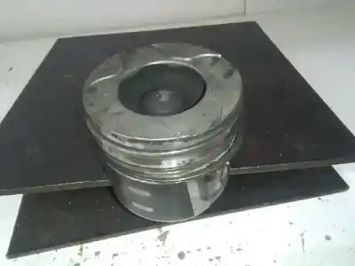 Pezzo di ricambio per auto di seconda mano Pistone per PEUGEOT 207/207+ (WA_, WC_) 1.6 HDI Riferimenti OEM IAM    Pezzo di ricambio per auto di seconda mano Pistone per PEUGEOT 207/207+ (WA_, WC_) 1.6 HDI Riferimenti OEM IAM