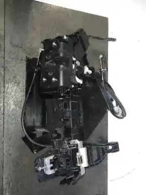 Pièce détachée automobile d'occasion Serrure De Porte Avant Droite pour FORD FOCUS BERLINA (CAP) Ambiente (D) Références OEM IAM   5 PIN