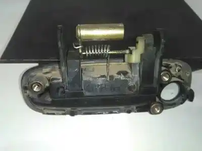 Second-hand car spare part exterior right front door handle for toyota corolla (e11) 1.6 linea terra oem iam references   