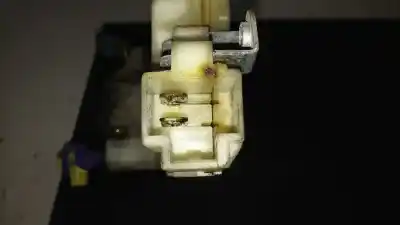 İkinci el araba yedek parçası sag ön kapi kilidi için nissan vanette cargo vanette cargo caja cerrada oem iam referansları  2 pins 