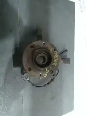 Second-hand car spare part front right knuckle for renault clio iii emotion oem iam references 