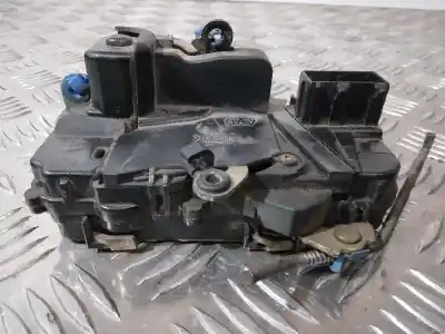 Second-hand car spare part left front door lock for citroen berlingo 1.9 d multispace oem iam references 9135p1