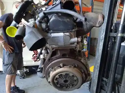 Pièce détachée automobile d'occasion moteur complet pour peugeot 205 berlina 1.3 gasolina références oem iam 1g1e  